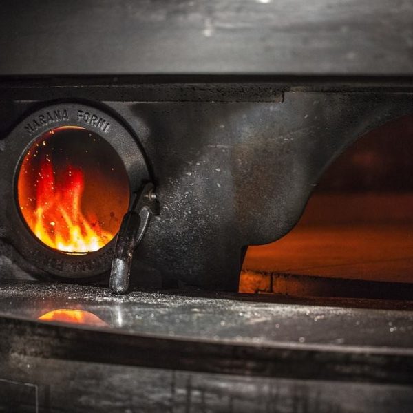 Commercial Italian wood pizza ovens